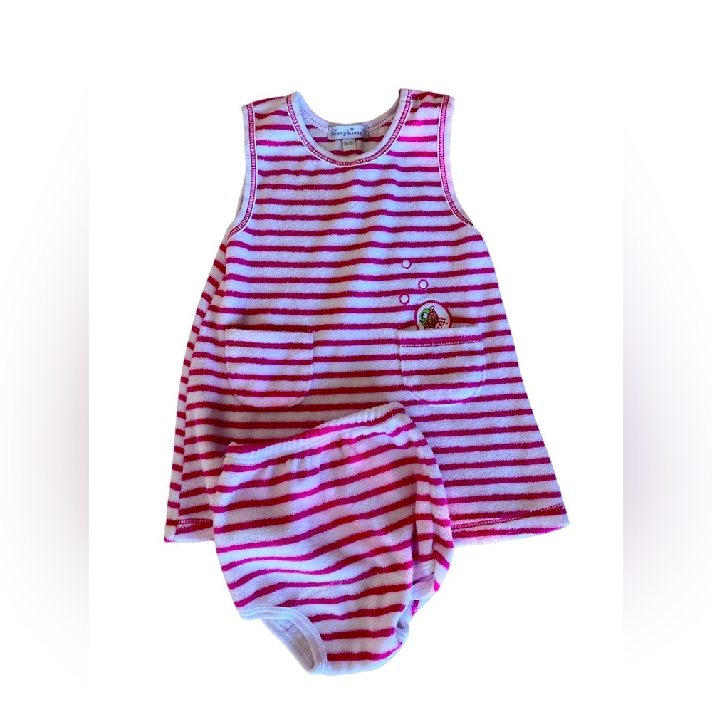 Kissy Kissy brand two piece baby set 6-9 months